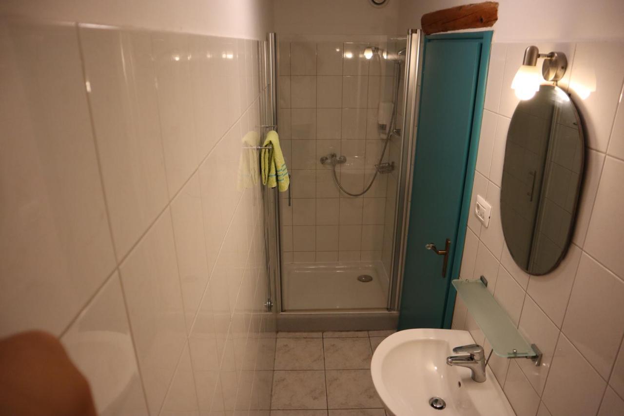 Guesthouse Toticevi 里耶卡 外观 照片