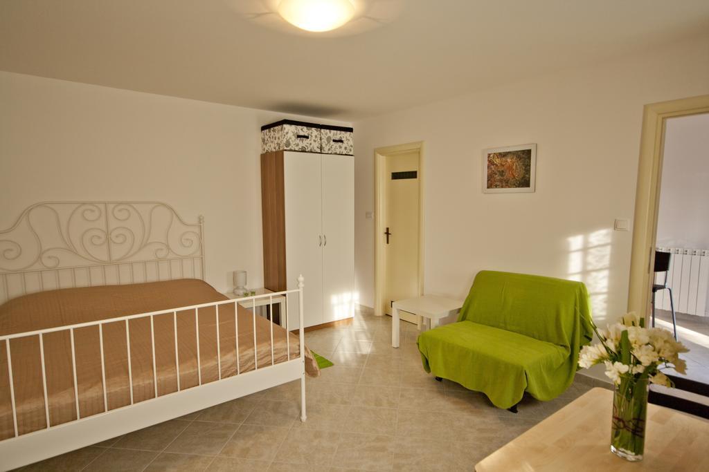 Guesthouse Toticevi 里耶卡 客房 照片